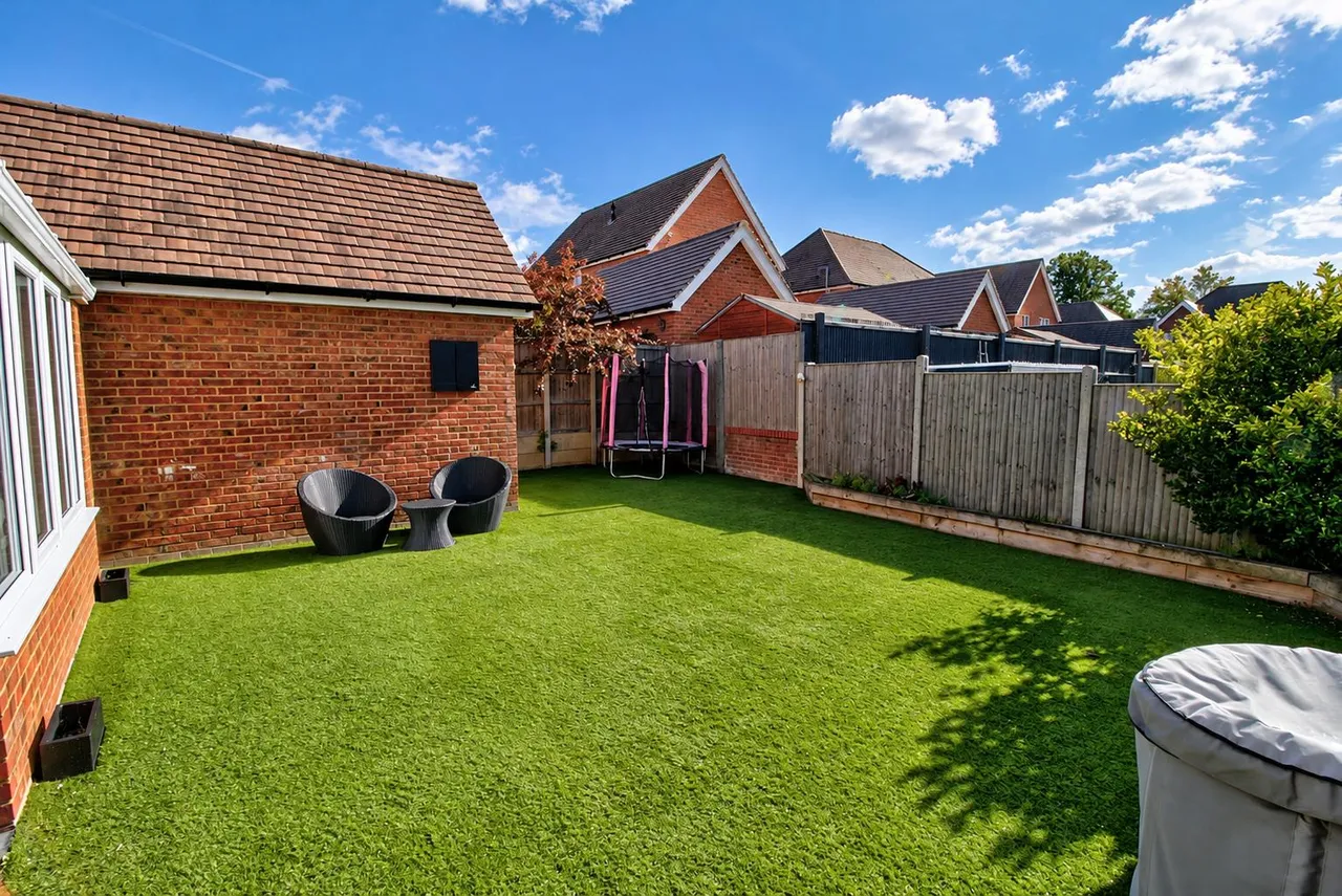 Admiral Way, Tonbridge, TN12, photo 20
