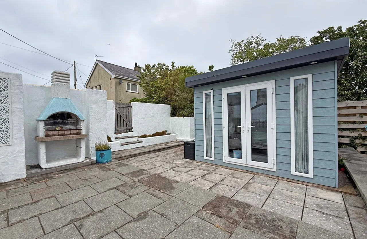 Bryngwynt Street, Amlwch Port, photo 11