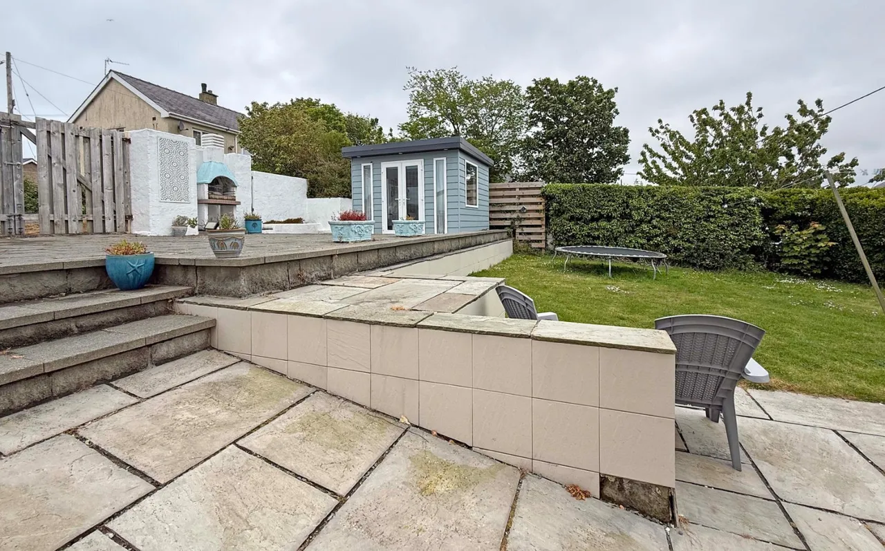 Bryngwynt Street, Amlwch Port, photo 6