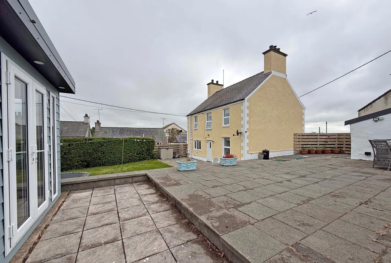 Bryngwynt Street, Amlwch Port, photo 13