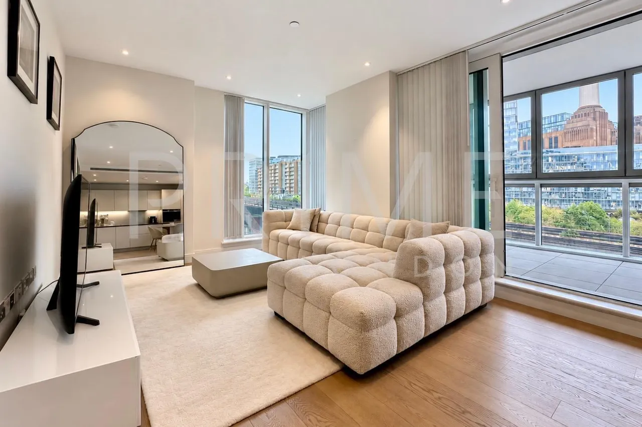 2 bed flat for sale, Cascade Court, Vista Chelsea Bridge Wharf, SW8