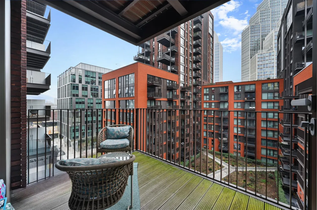 Viaduct Gardens, London, SW11, photo 16