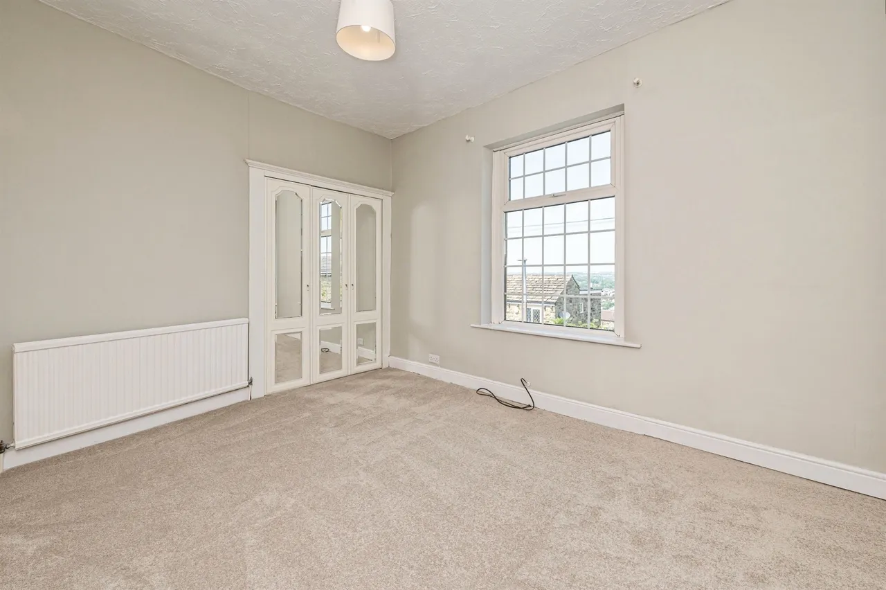 Kirkgate, Hanging Heaton, BATLEY, photo 10