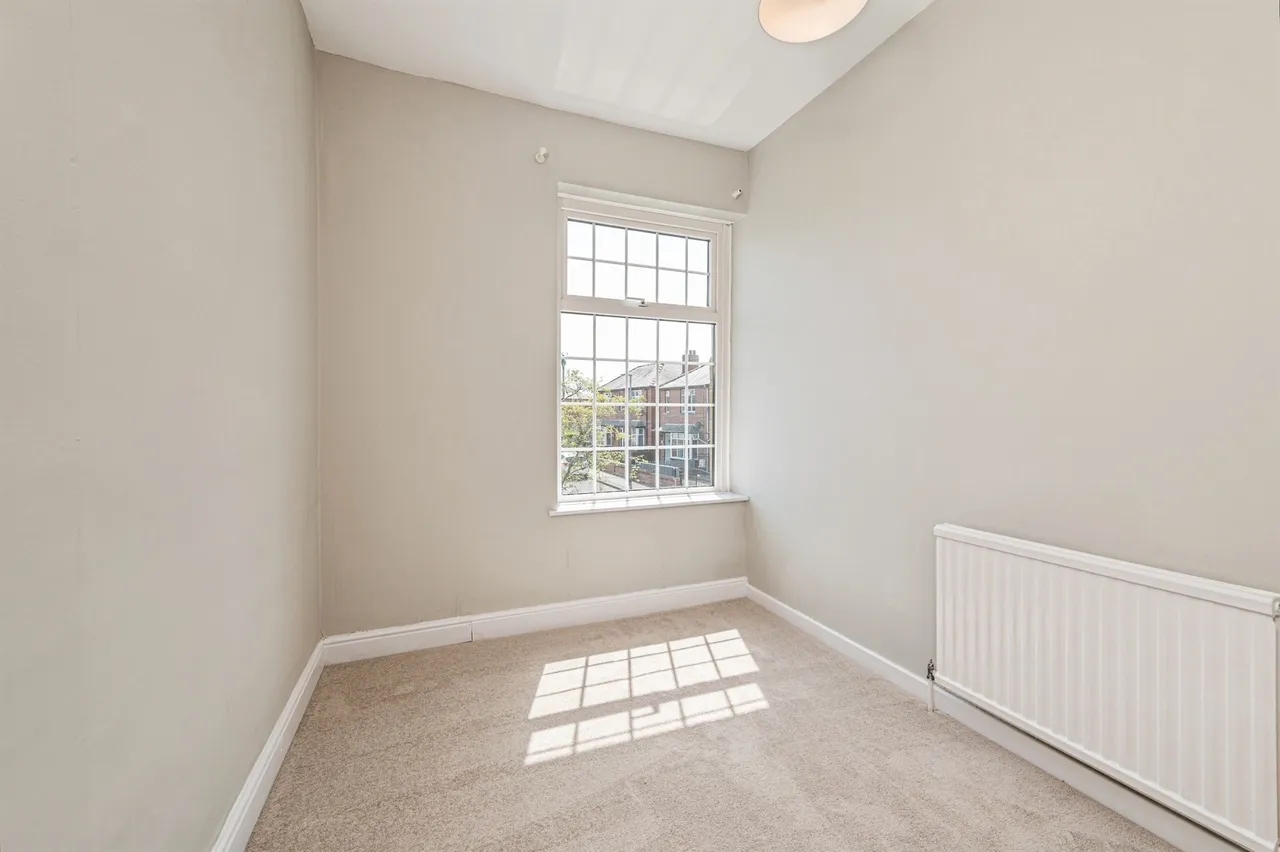 Kirkgate, Hanging Heaton, BATLEY, photo 8