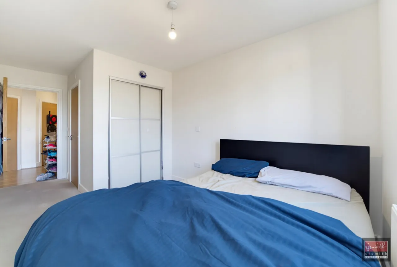 Laburnum Way, Staines-upon-Thames, TW19, photo 11