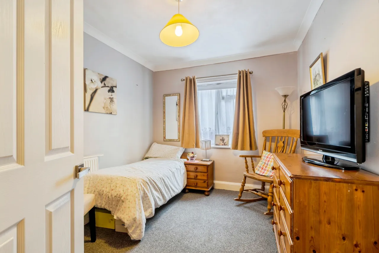 Worthing Road, East Preston, BN16, photo 17