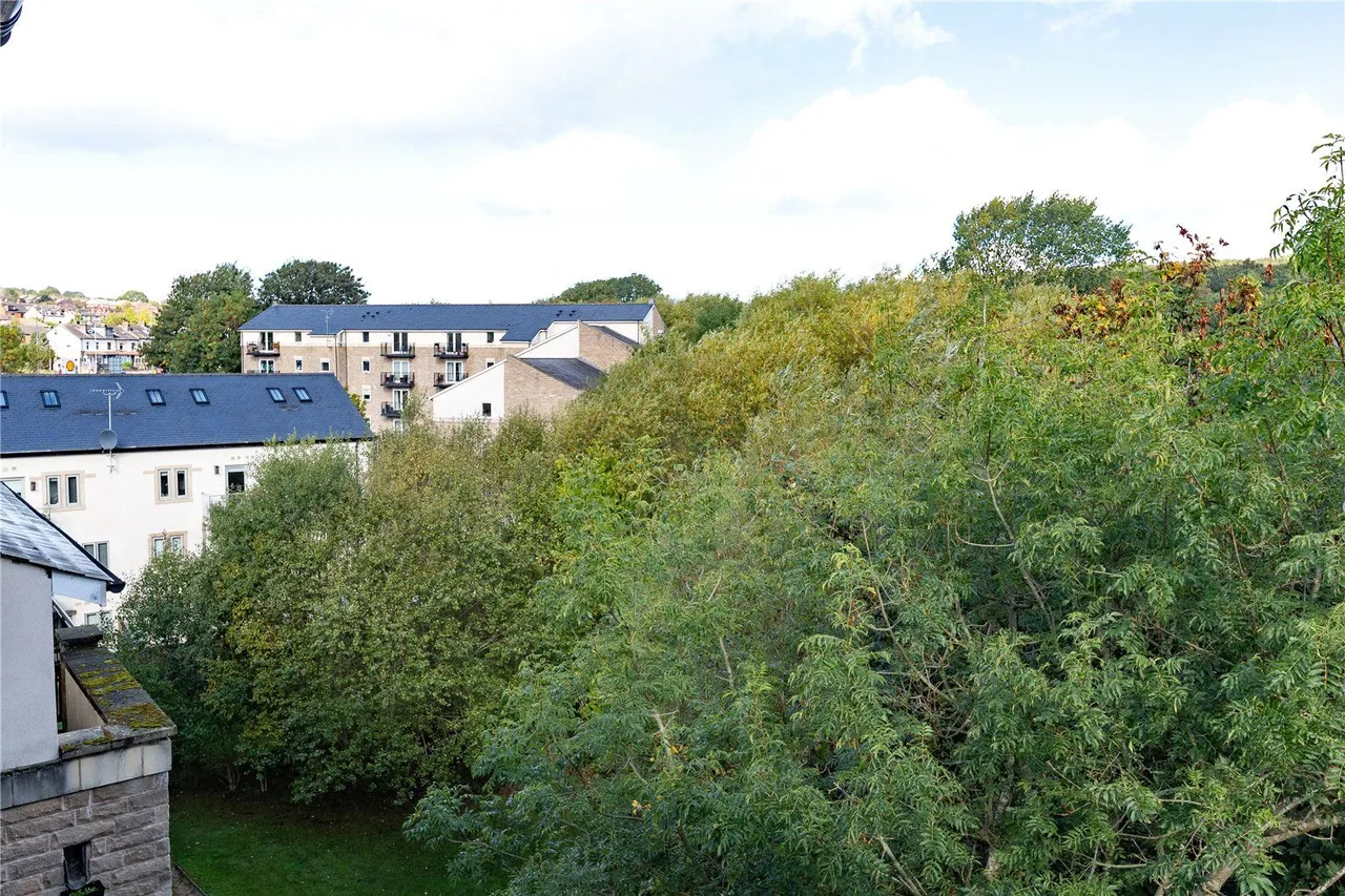 Thwaite Court, Cornmill View, LS18, photo 13