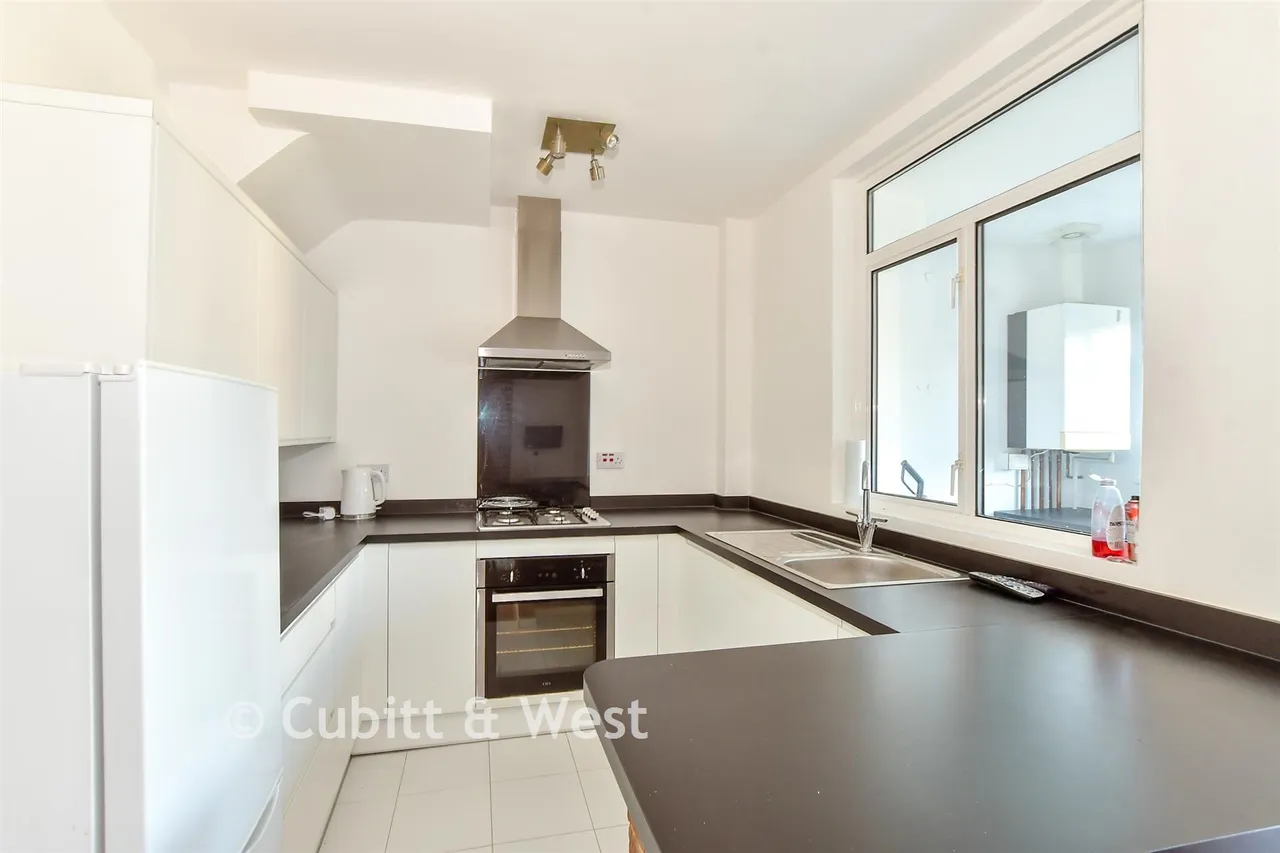 Hewett Road, Portsmouth, PO2, photo 9