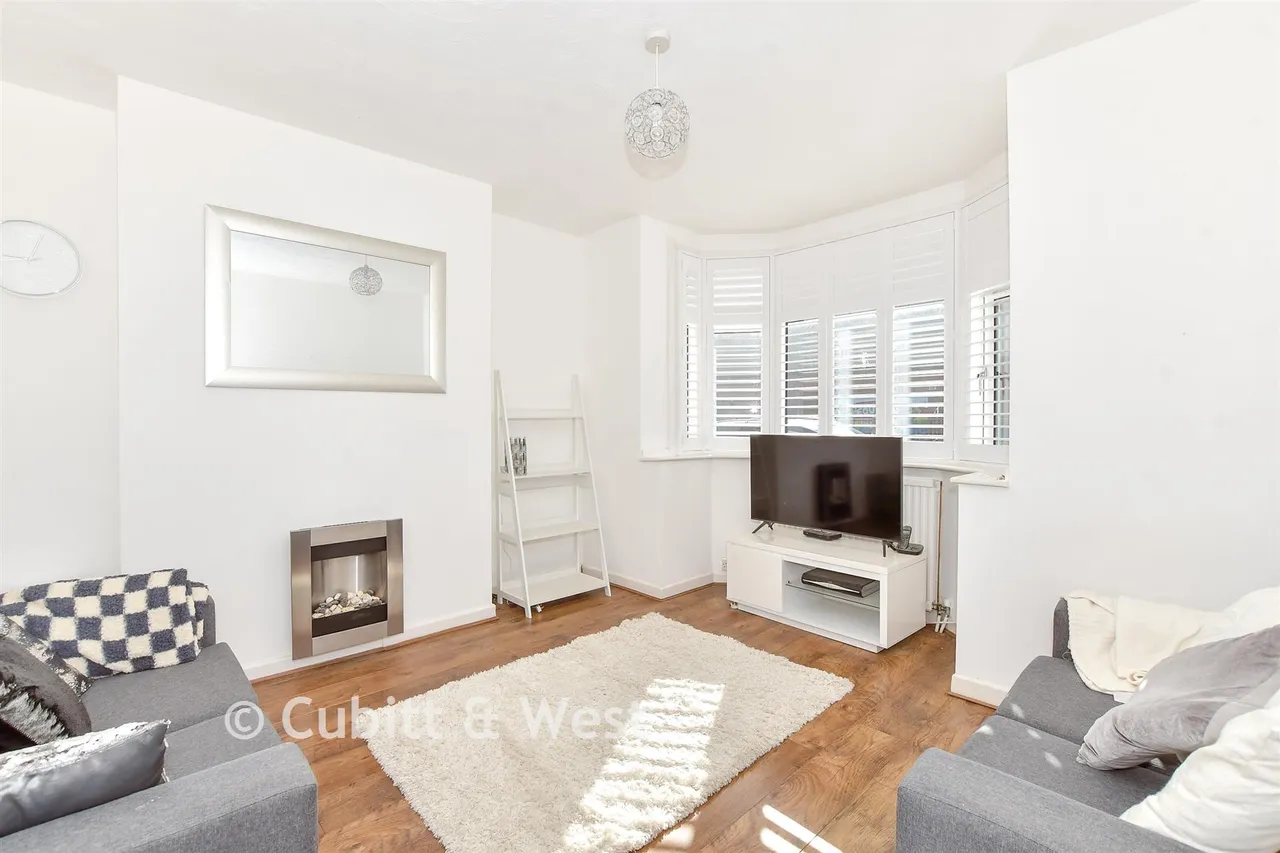Hewett Road, Portsmouth, PO2, photo 2