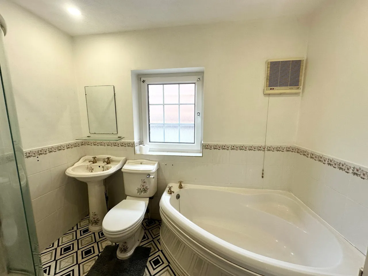 Brookwood Crescent, Carlton, NG4, photo 8