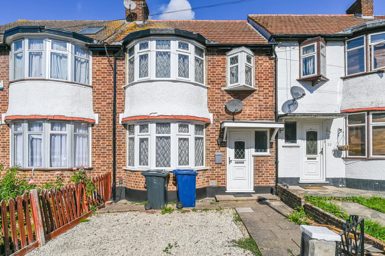 4 bed house to rent, London, W7
