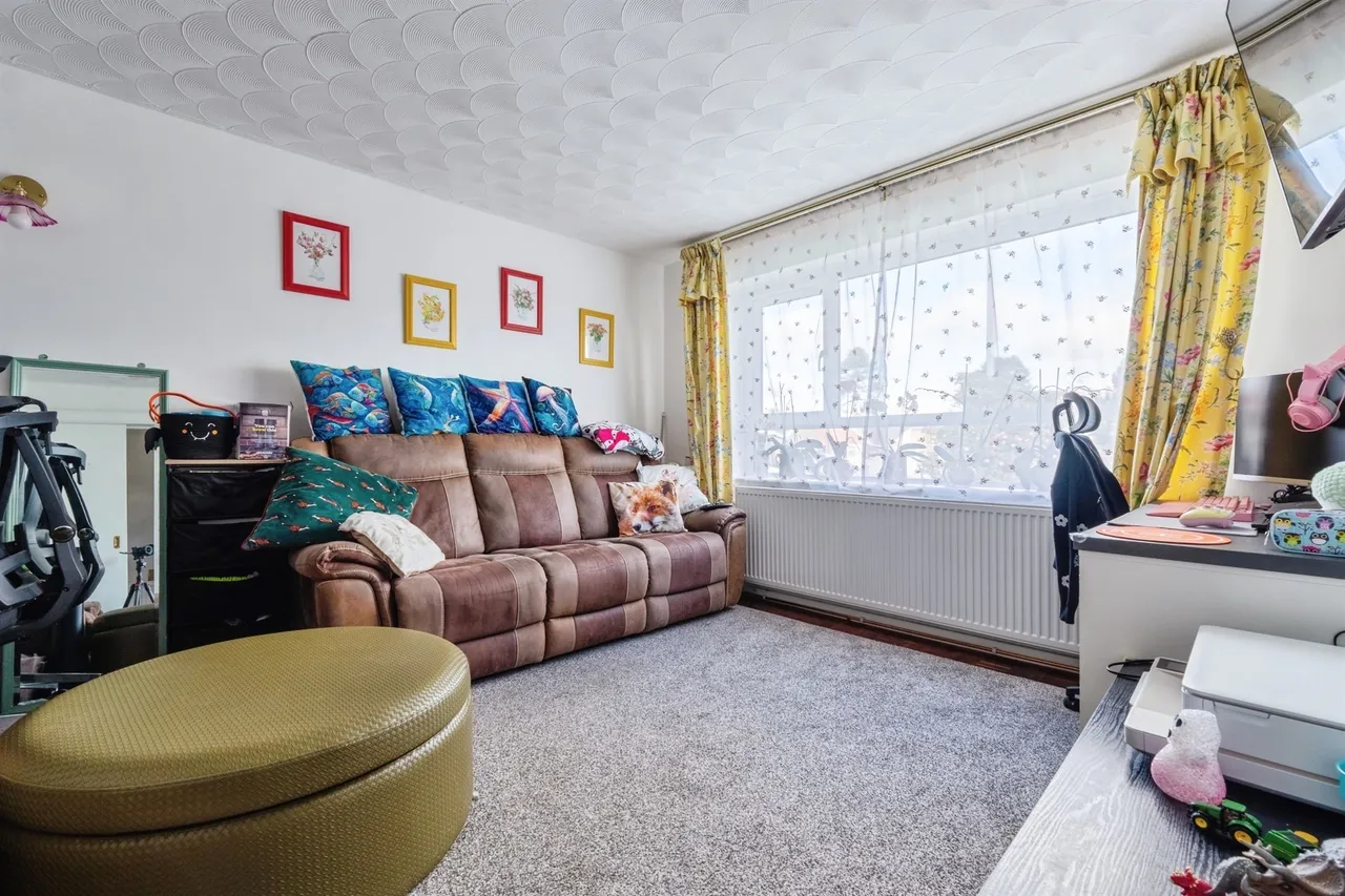 Nightingale Lane, Feltwell, IP26, photo 4