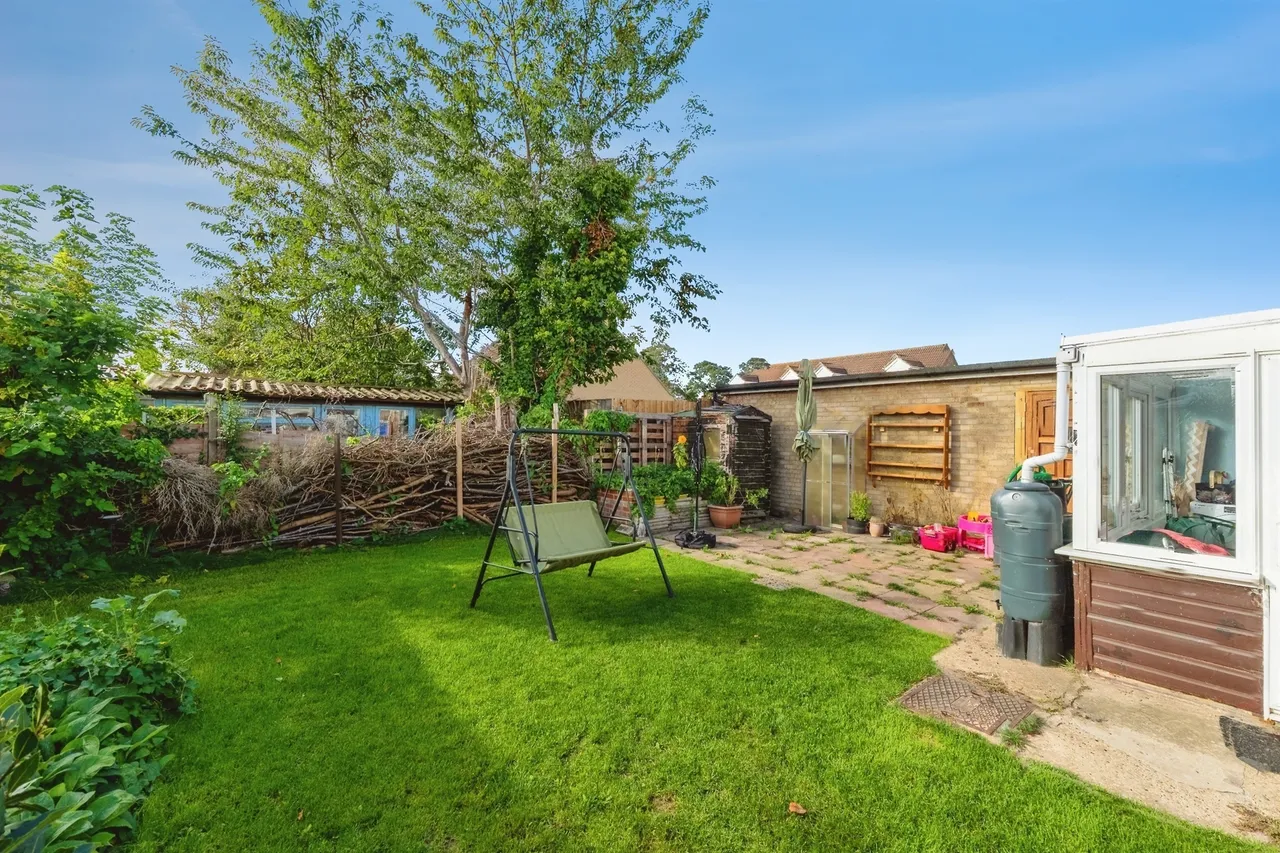 Nightingale Lane, Feltwell, IP26, photo 2
