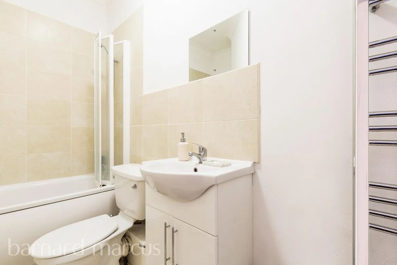 Westcroft Square, London, W6, photo 8