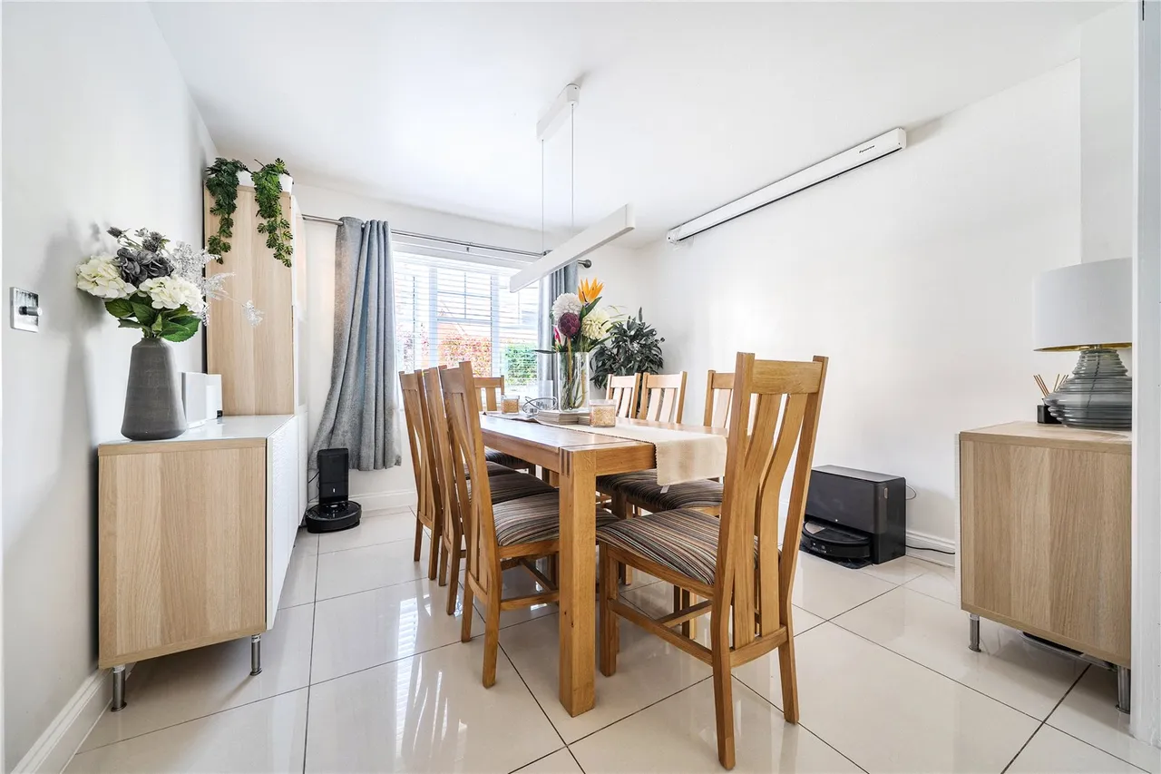 Athoke Croft, Hook, Hampshire, RG27 9UE, photo 8