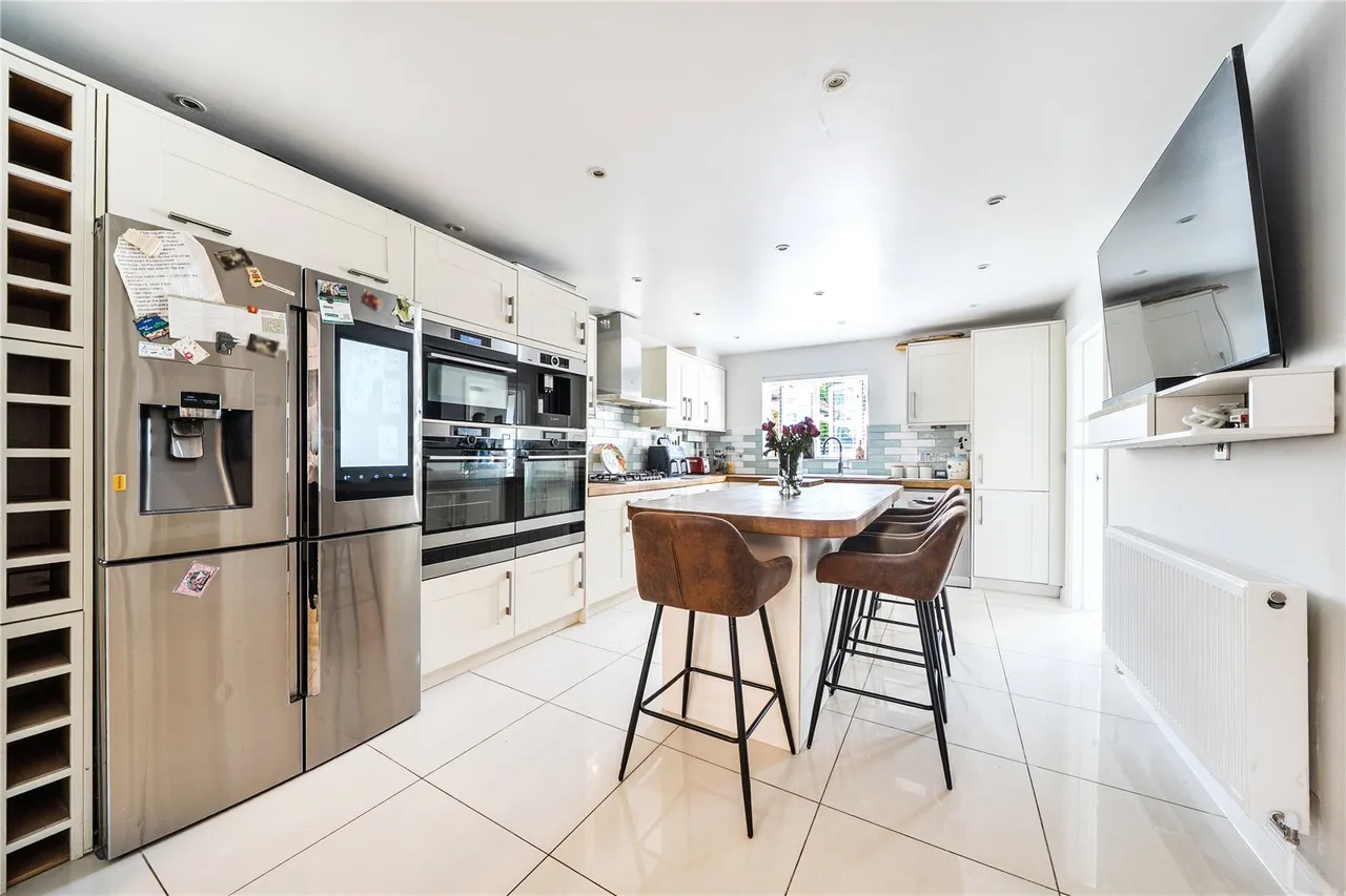 Athoke Croft, Hook, Hampshire, RG27 9UE, photo 5