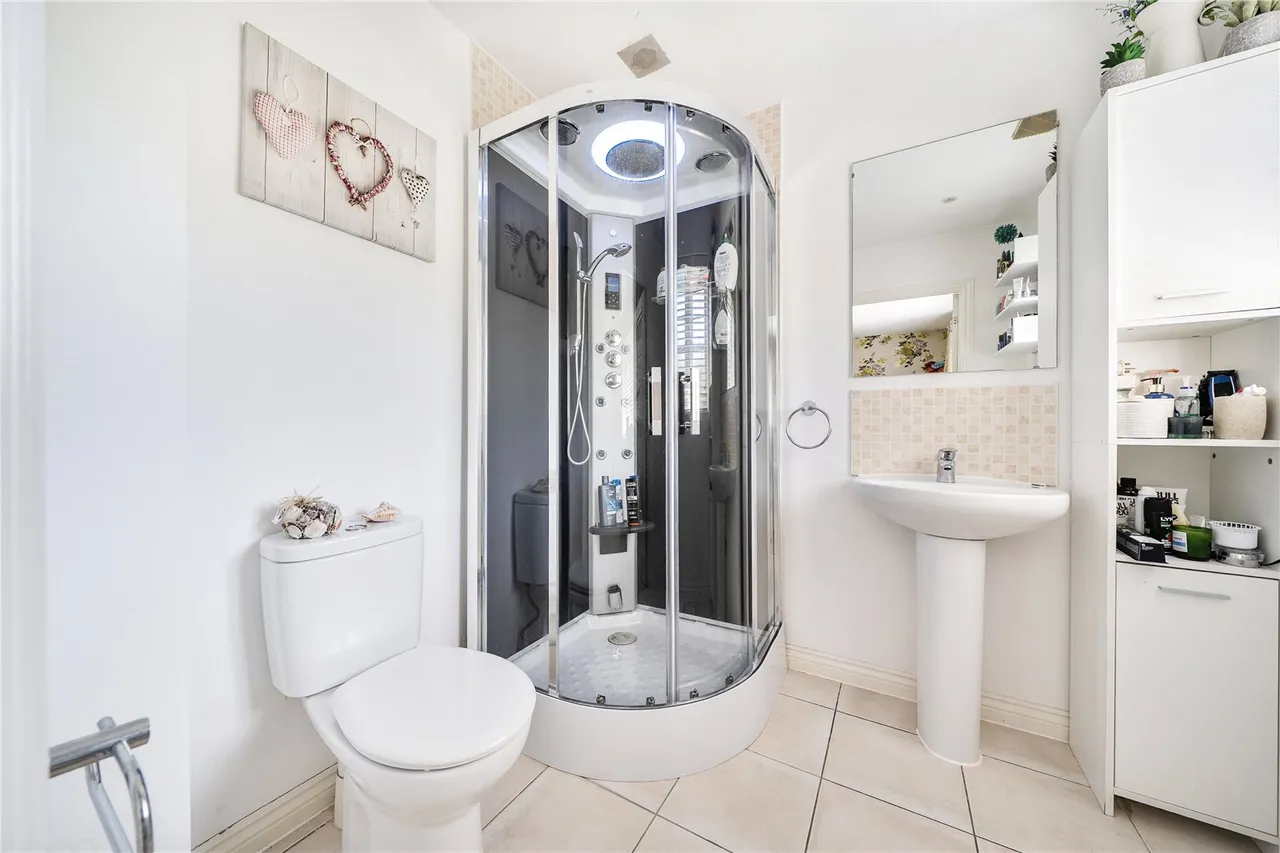 Athoke Croft, Hook, Hampshire, RG27 9UE, photo 19