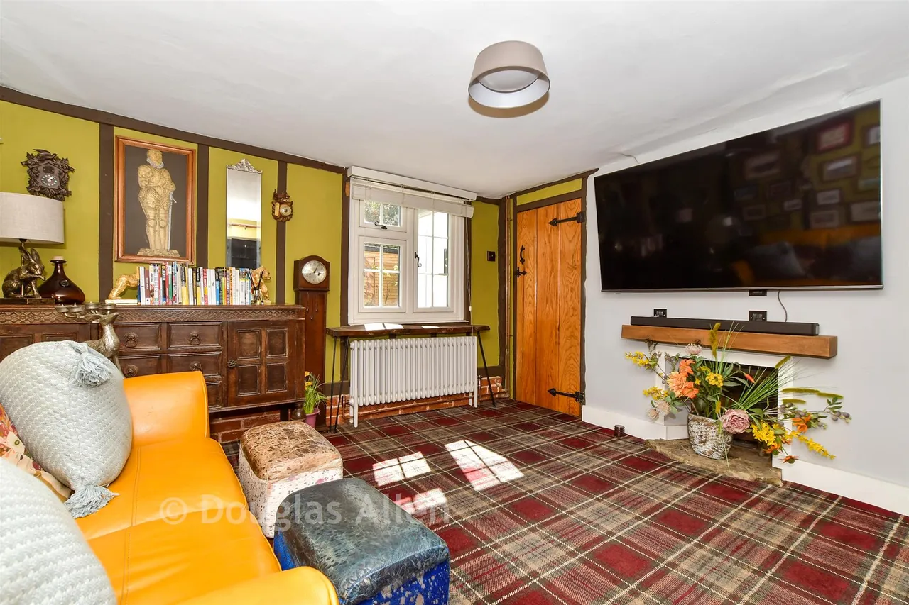 Bumbles Green, Nazeing, EN9, photo 7