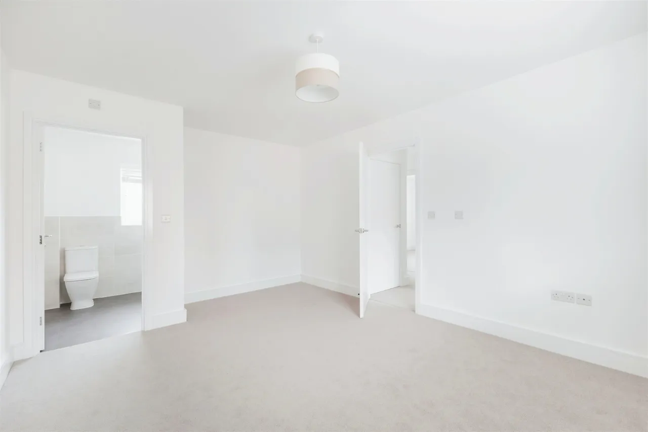 Buckenham Road, Attleborough, NR17, photo 9