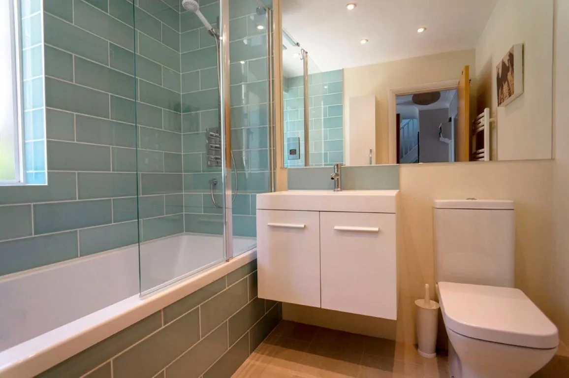 Clapham High Street, SW4, photo 6