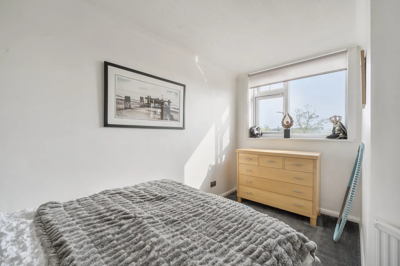20 Lisle Court, Cricklewood Lane, London, photo 9