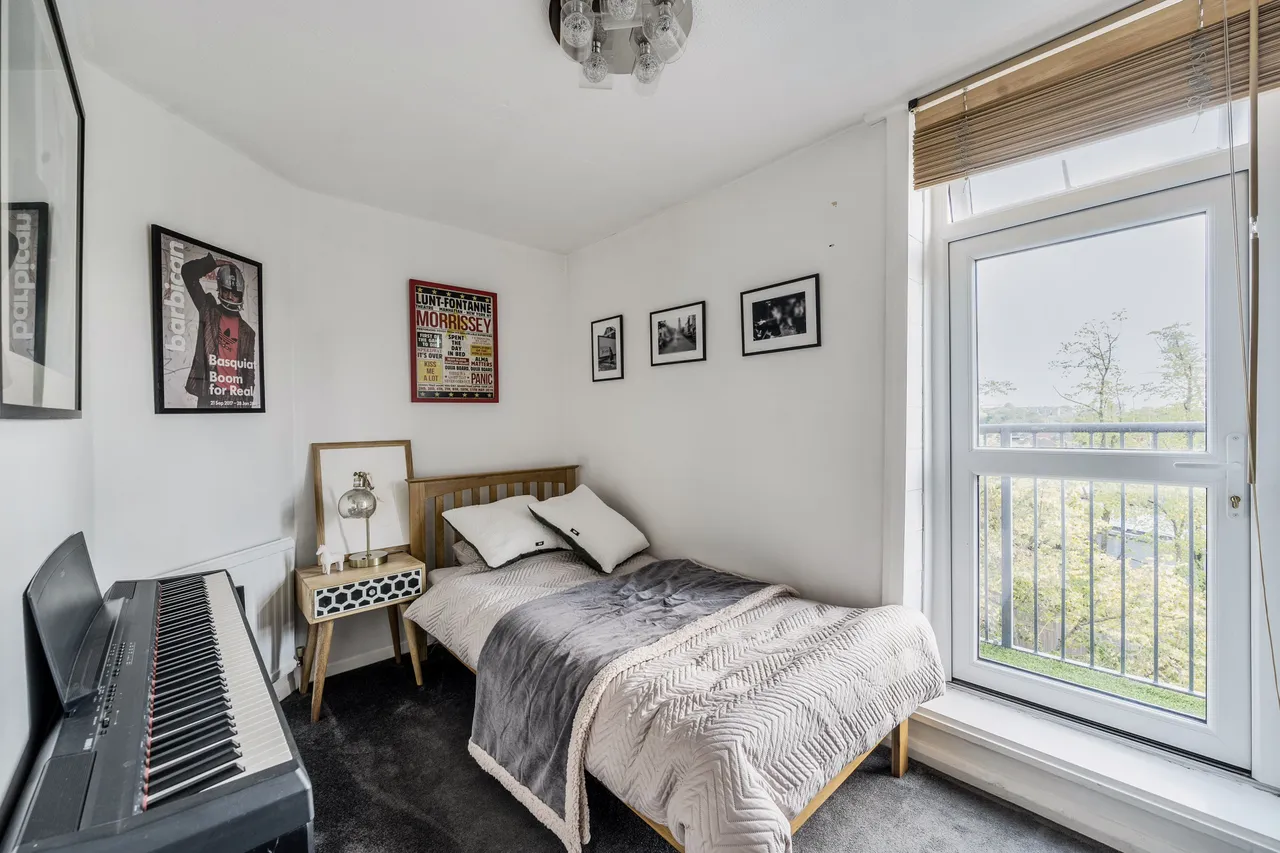 20 Lisle Court, Cricklewood Lane, London, photo 4