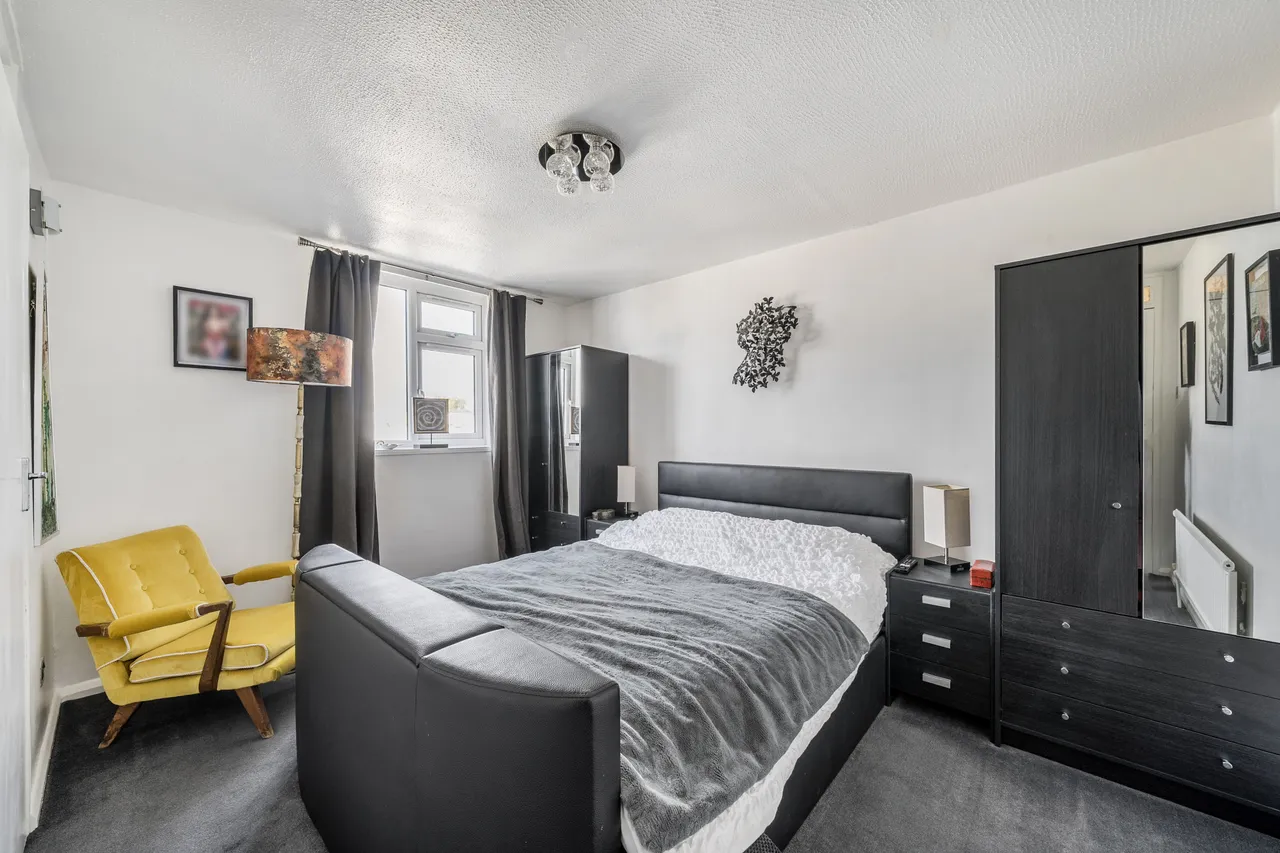 20 Lisle Court, Cricklewood Lane, London, photo 5