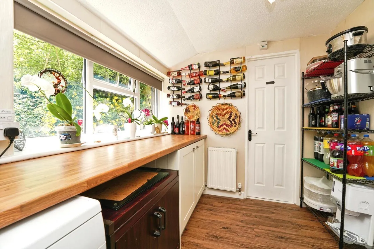 Chapel Street, Cam, GL11, photo 14