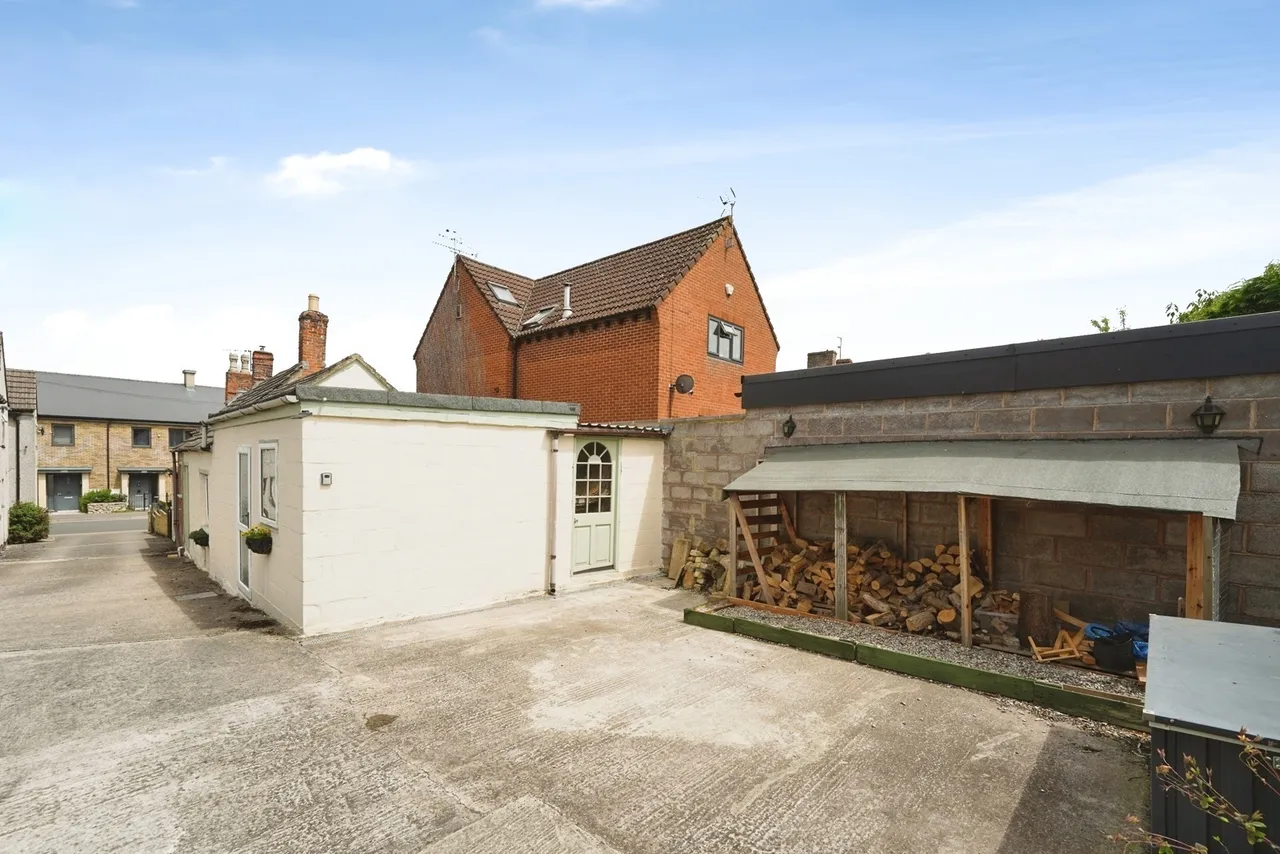 Chapel Street, Cam, GL11, photo 27