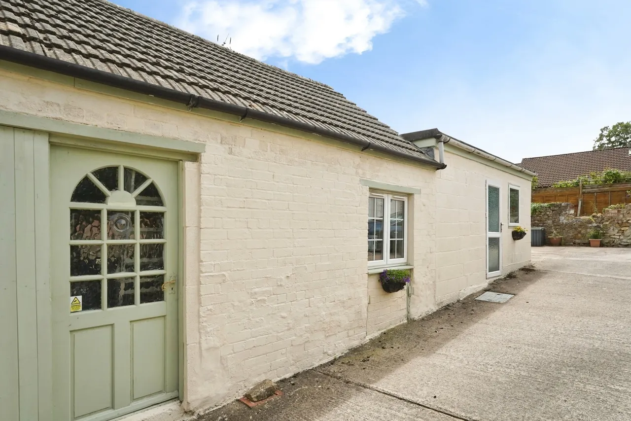 Chapel Street, Cam, GL11, photo 7