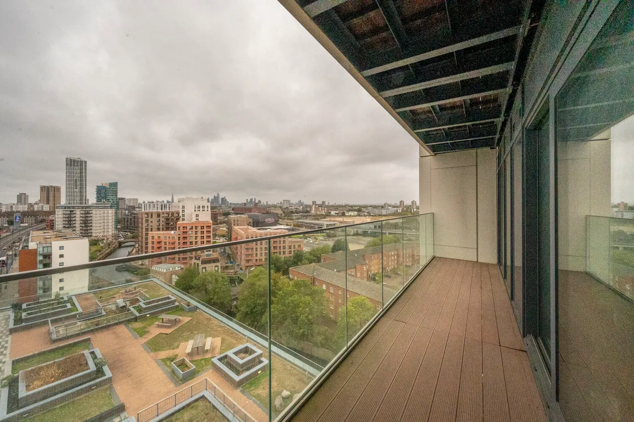London, E15, photo 14