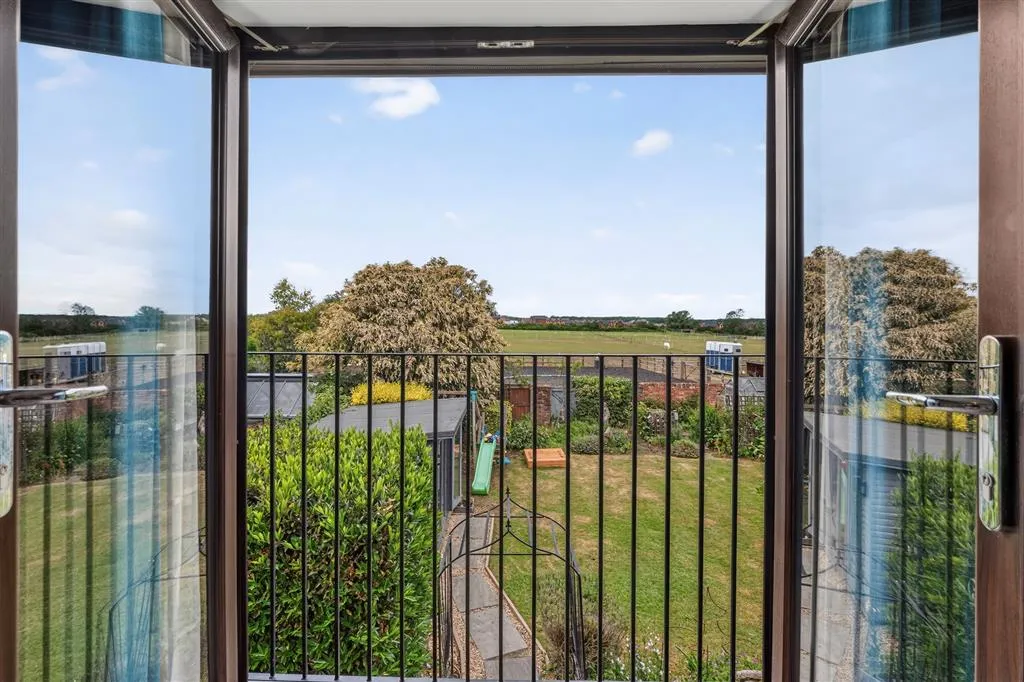 Tudor Place, Yaxley, PE7, photo 18