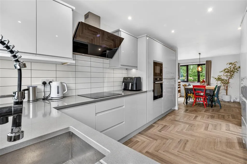 Tudor Place, Yaxley, PE7, photo 6