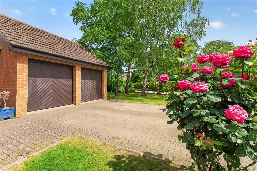 Tudor Place, Yaxley, PE7, photo 20