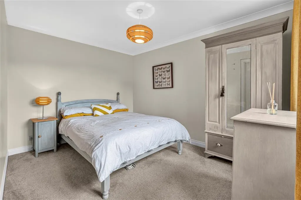 Tudor Place, Yaxley, PE7, photo 8