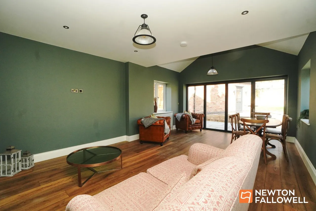 The Nook, East Leake, LE12, photo 16