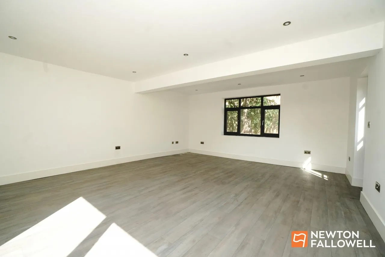 The Nook, East Leake, LE12, photo 41