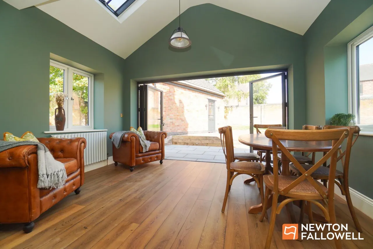 The Nook, East Leake, LE12, photo 3