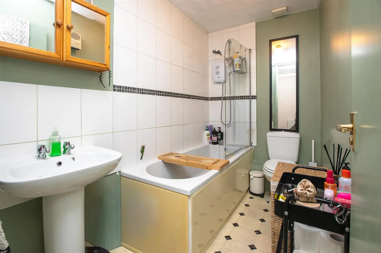 Victoria Drive, Lyneham, photo 7