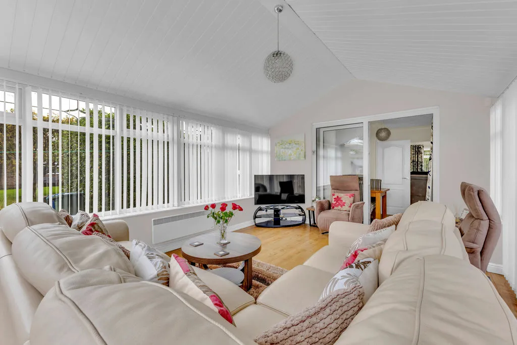 The Hedgerows Whitworth, Rochdale OL12 8AW, photo 7