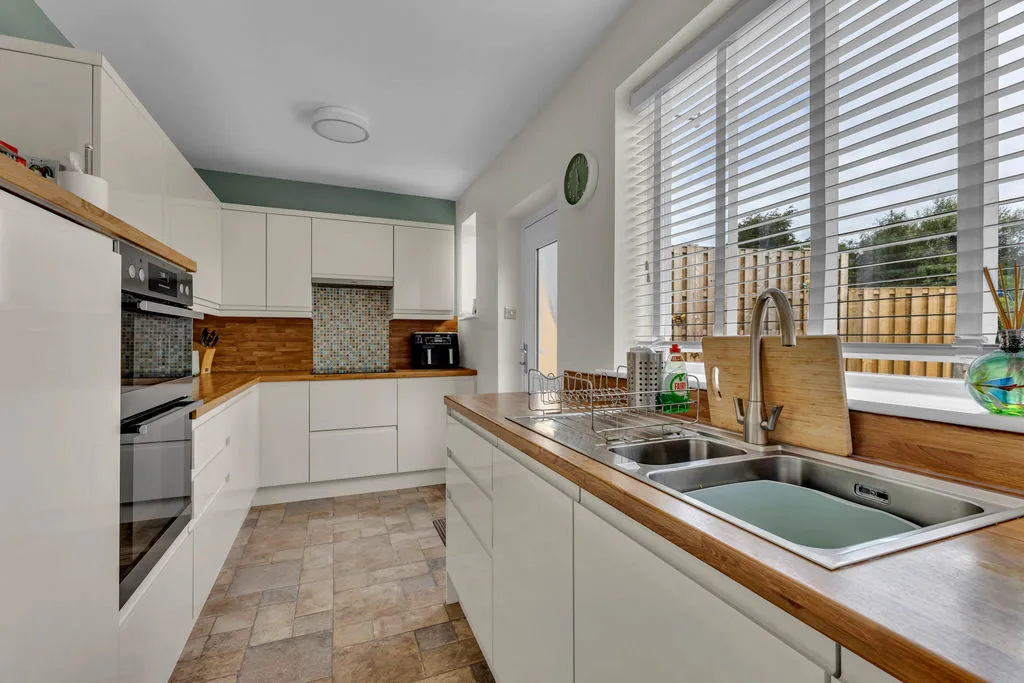 The Hedgerows Whitworth, Rochdale OL12 8AW, photo 9