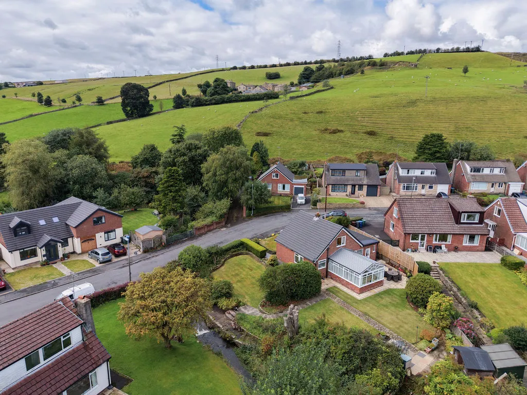 The Hedgerows Whitworth, Rochdale OL12 8AW, photo 30