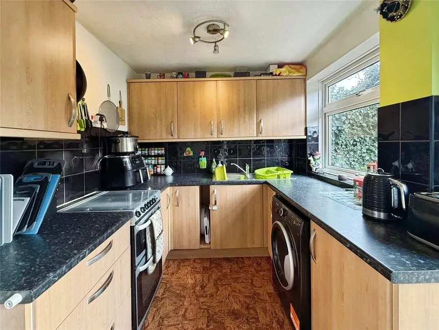 St Pauls Road, Boughton-under-Blean, Kent, ME13, photo 2