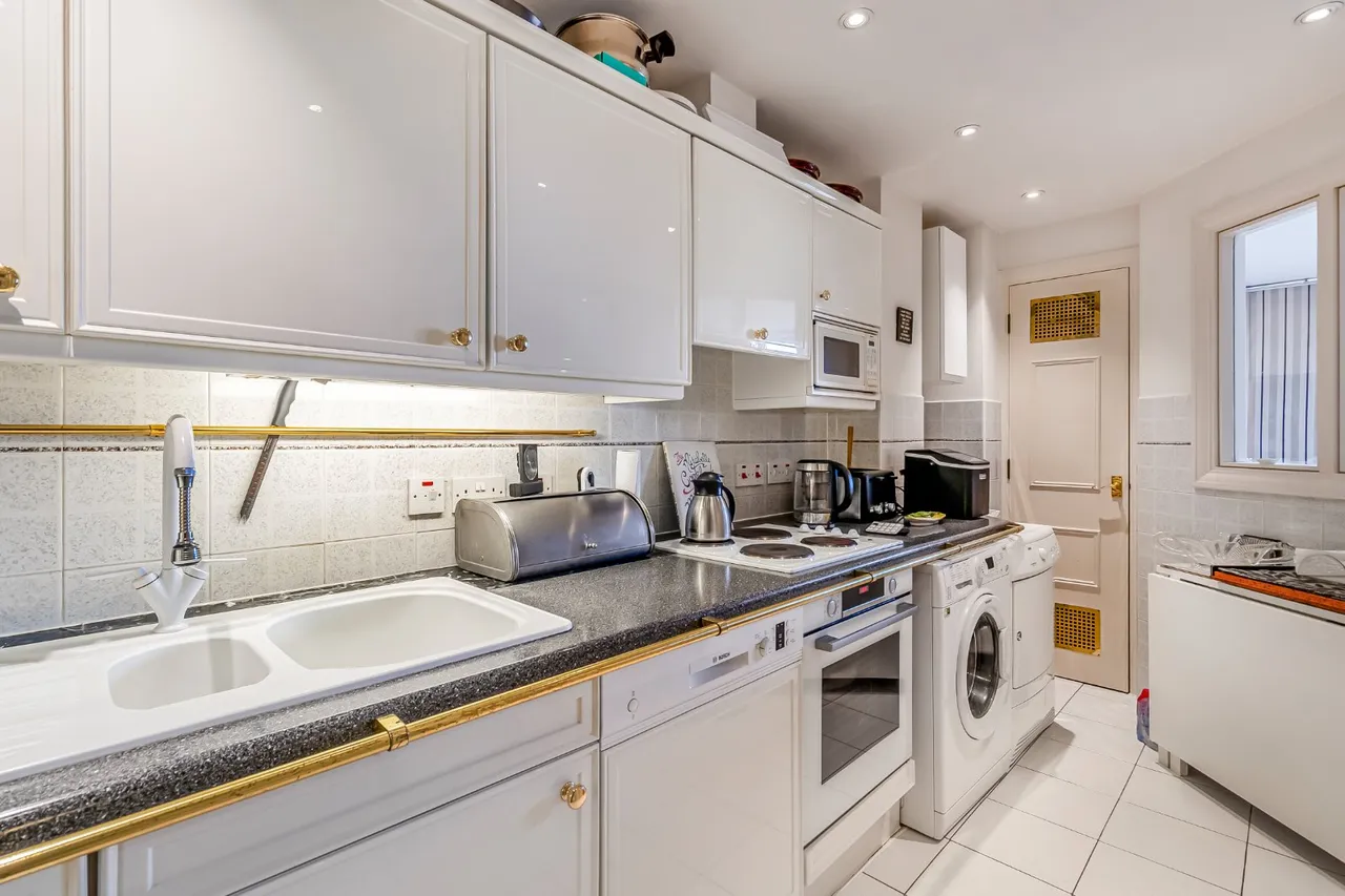 Blazer Court, St Johns Wood, NW8, photo 6