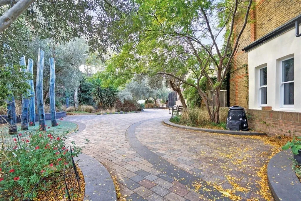 Morat Street, Stockwell, SW9, photo 7