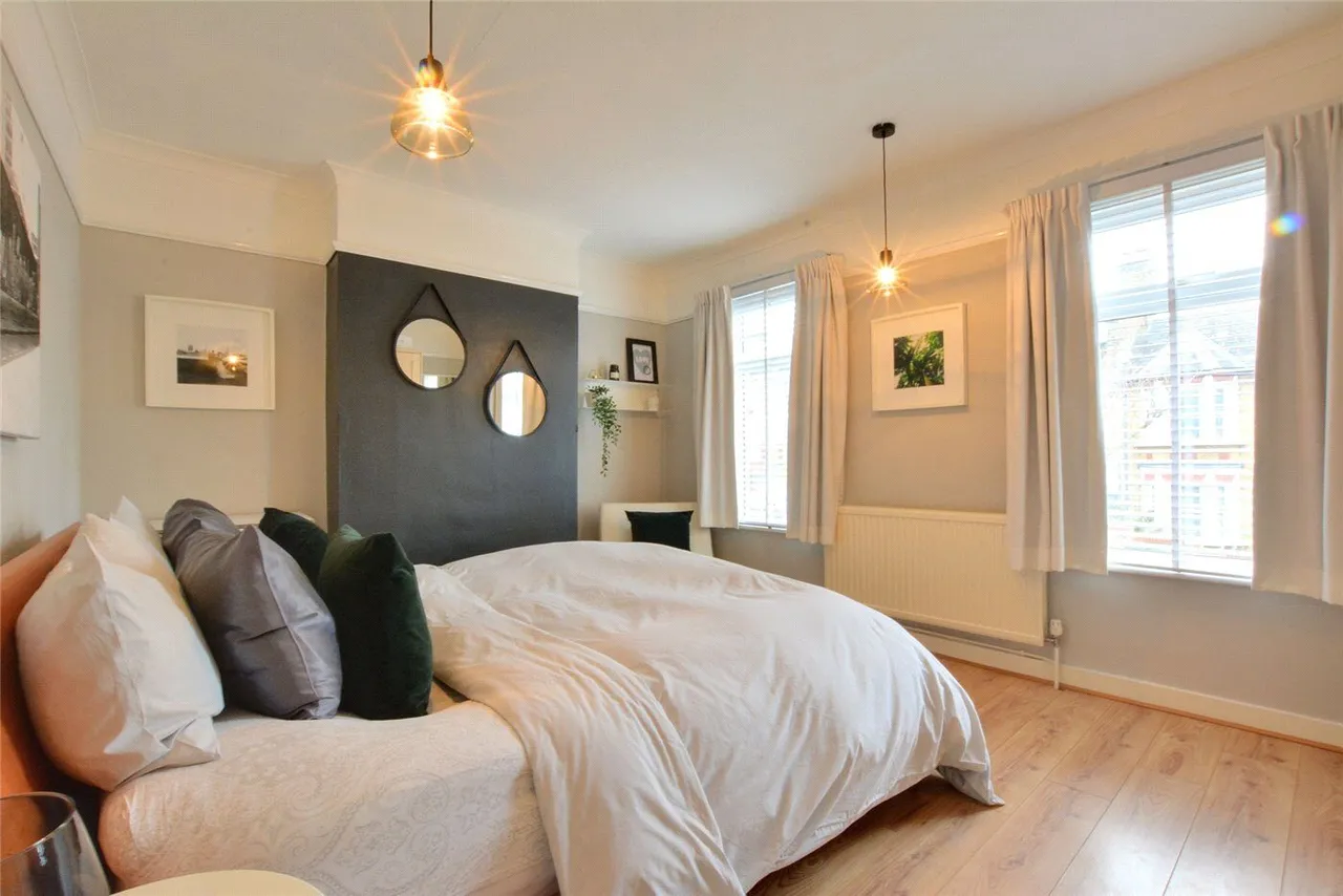 Plum Lane, London, SE18, photo 9