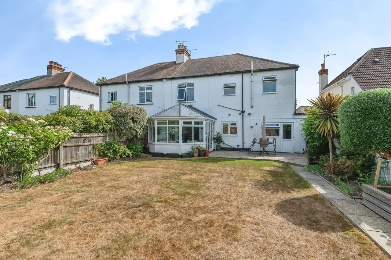 Elm Grove, Thorpe Bay, Essex, SS1, photo 27