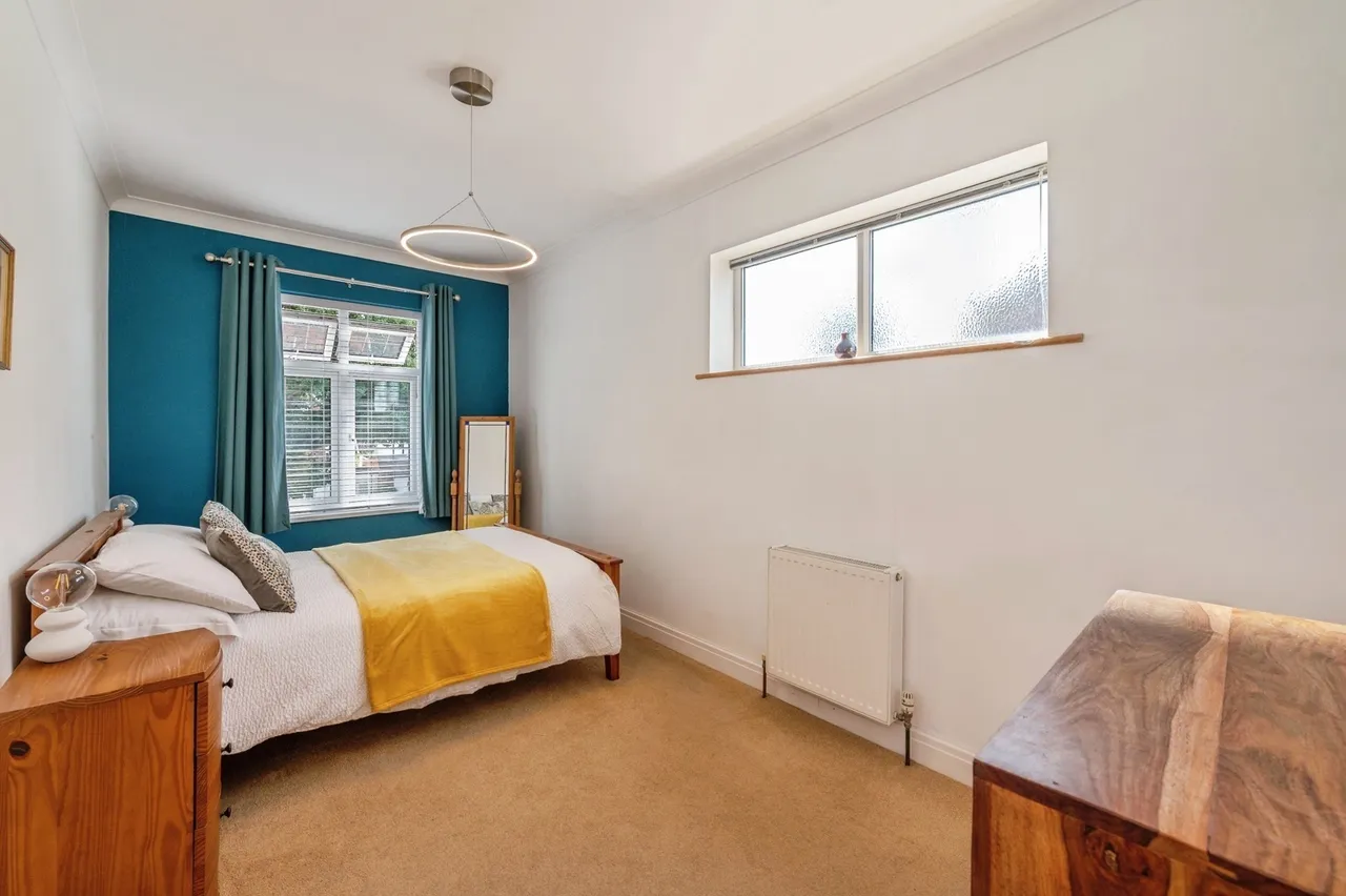Elm Grove, Thorpe Bay, Essex, SS1, photo 20