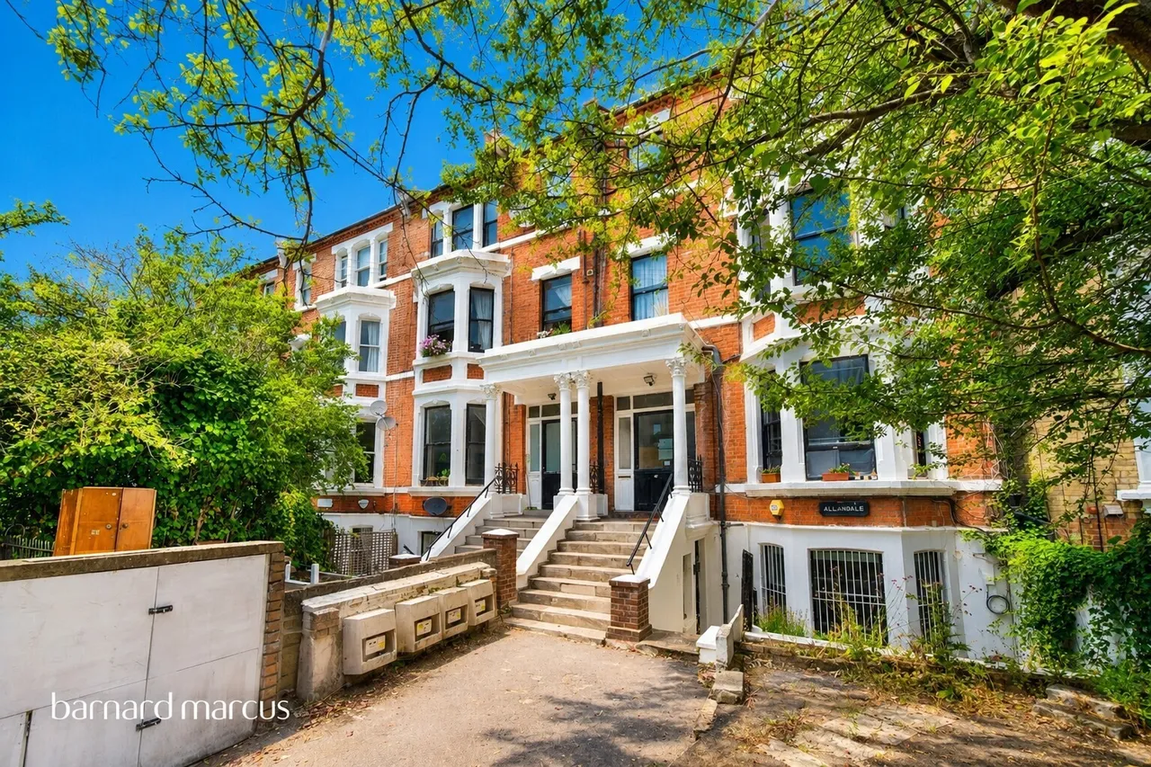 1 bed flat for sale — Acre Lane, London