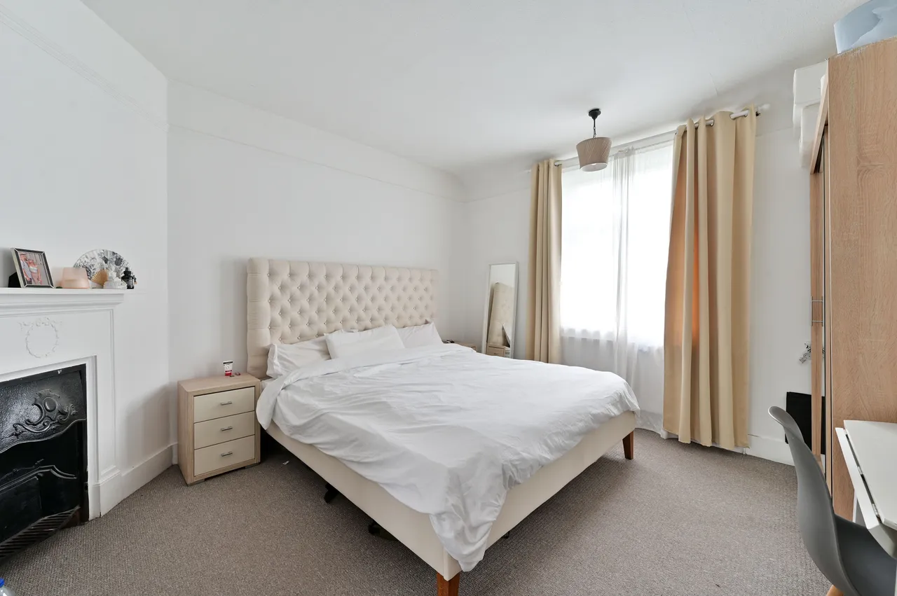 London, SW19, photo 8